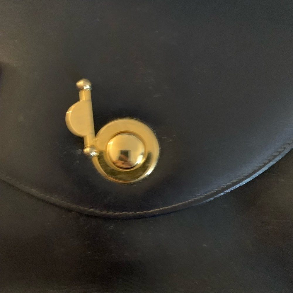 Vintage‎ navy bag with gold hardware - Picture 5 of 5